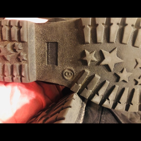 Black combat boots . Size 8. Gently worn. - Picture 5 of 5